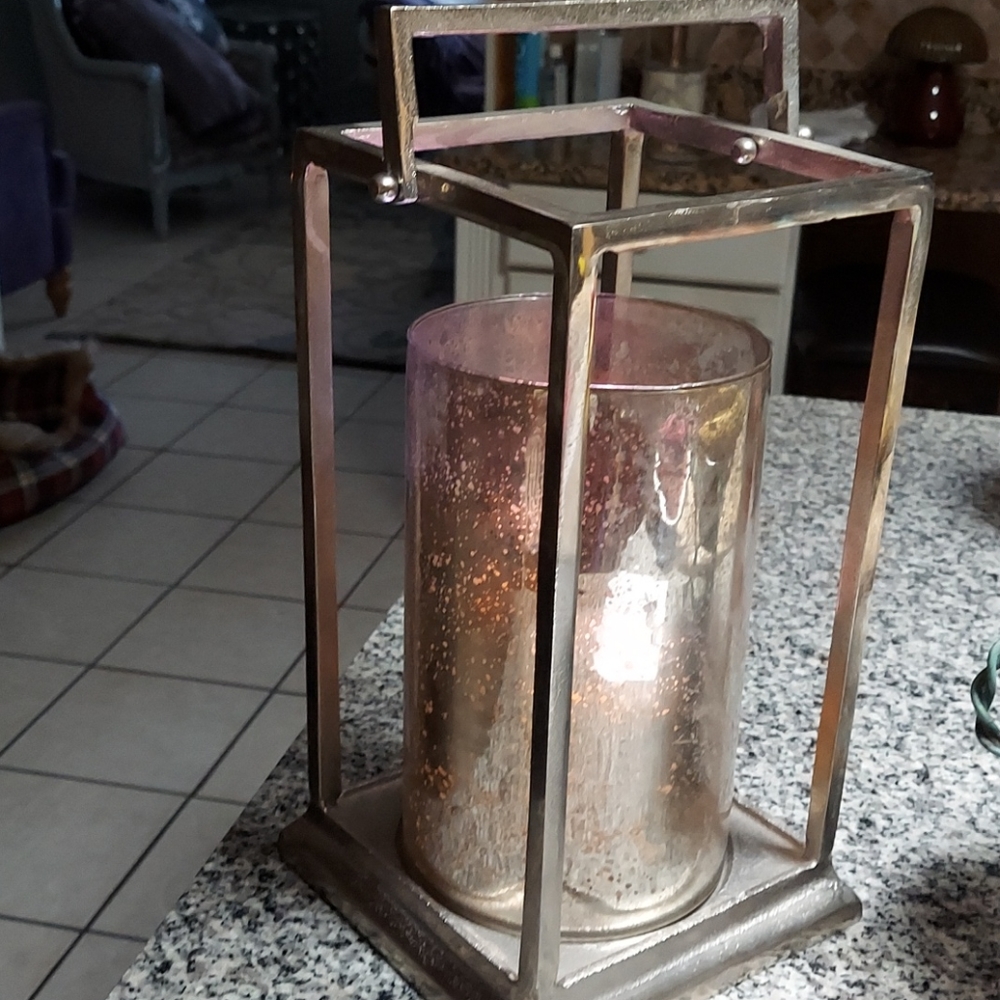 Beautiful lantern 🏮 - Picture 4 of 5